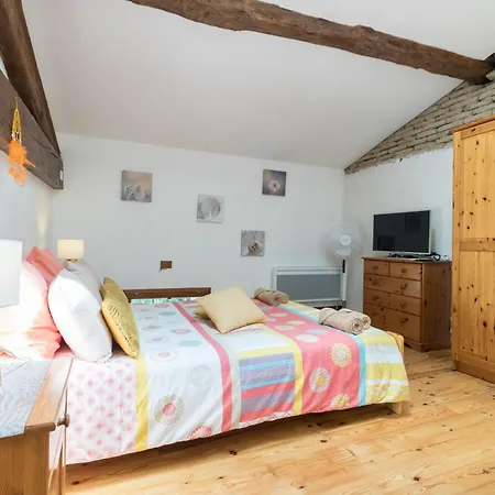 Feriehus En Pascot - 190 M2 Pour 6 Personnes - Ideal Familles Et Amis - 3 Et 2 Salles De Bain - Billard, Jardin, Barbecue Et Bibliotheque - A 10 Min De Villefranche, Nailloux Et Du Canal Du Midi